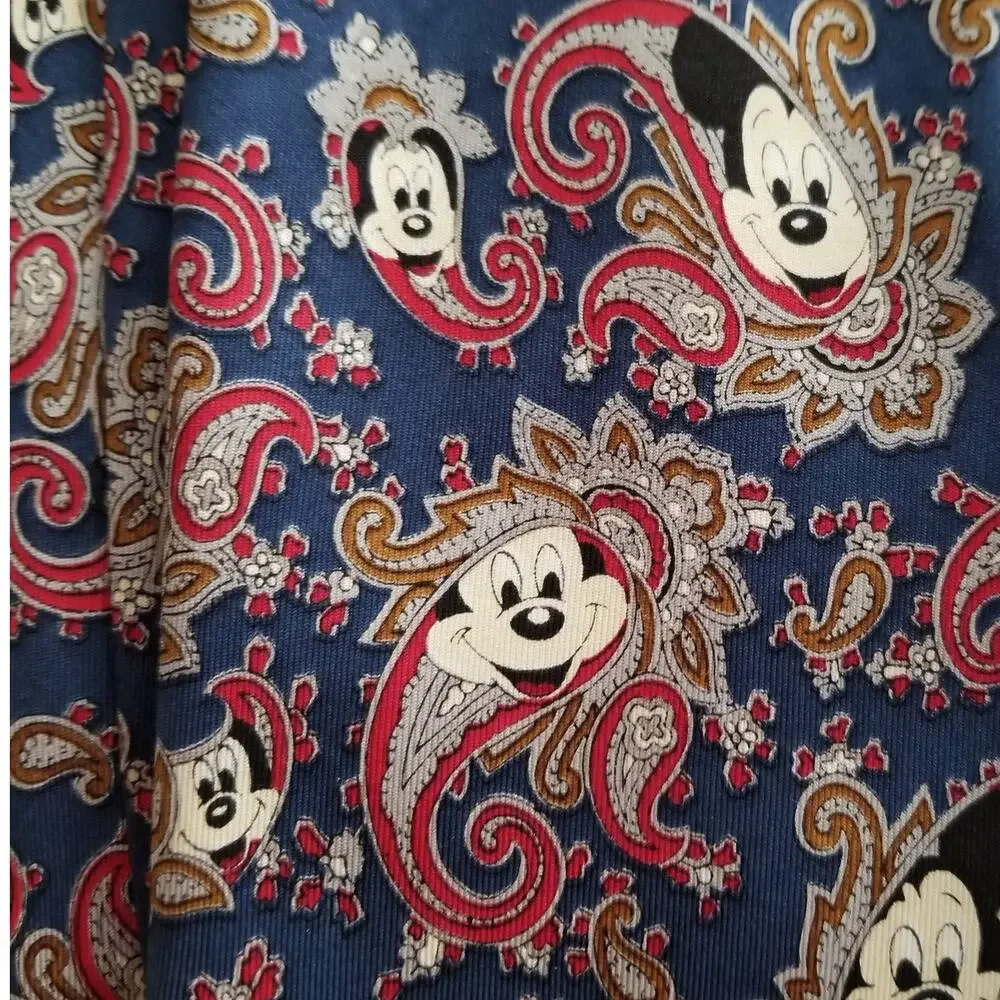 Vintage Mickey Inc Disney Mickey Mouse Theme Neck Tie 100% Silk
